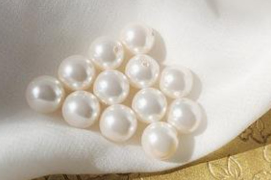 施华洛世奇珍珠是什么材质做的