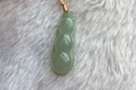 玉豆子吊坠的寓意